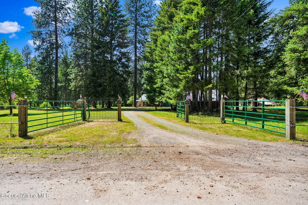 24805 N Cedar Mountain Road Athol ID 83801