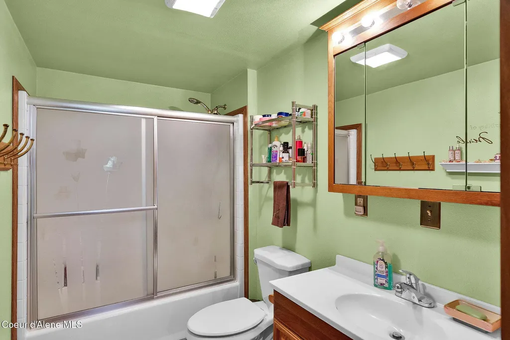24805 N Cedar Mountain Road Athol ID 83801