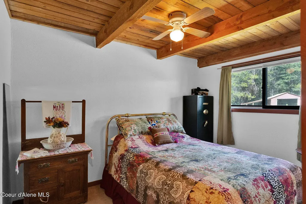 24805 N Cedar Mountain Road Athol ID 83801