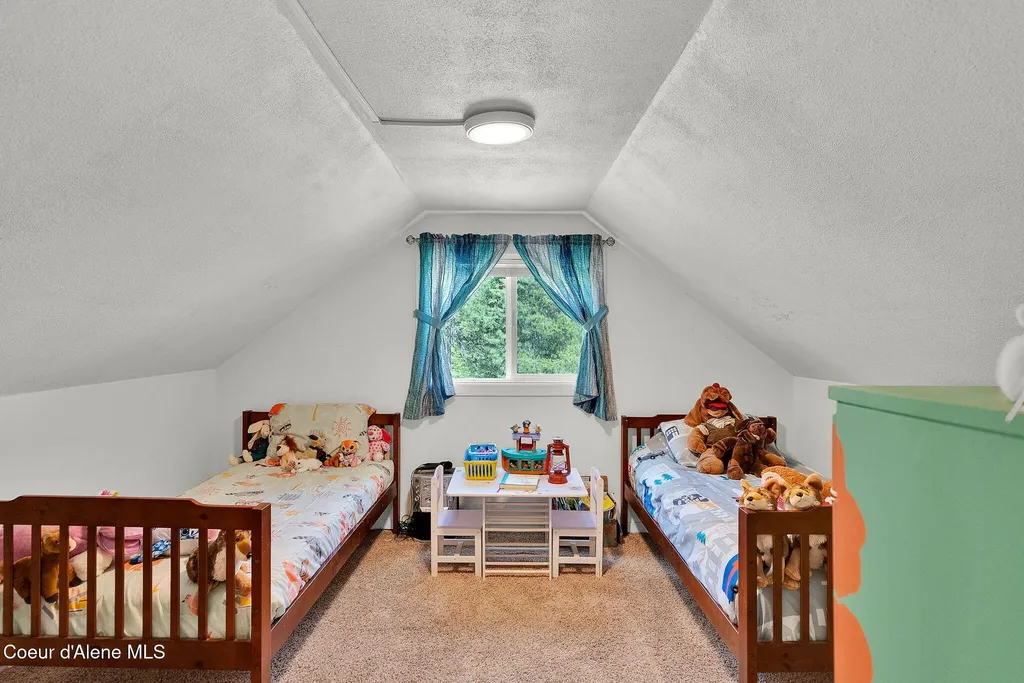 24805 N Cedar Mountain Road Athol ID 83801