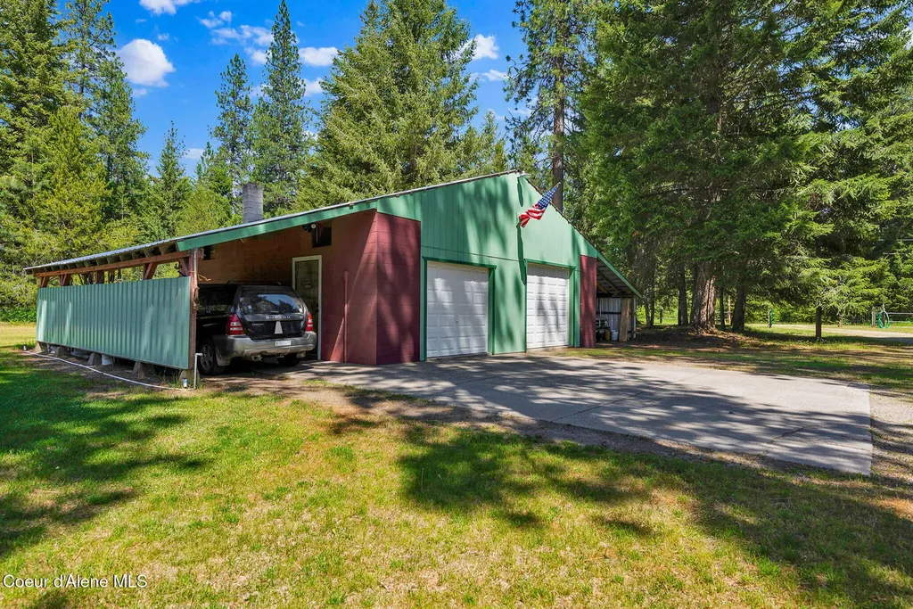 24805 N Cedar Mountain Road Athol ID 83801