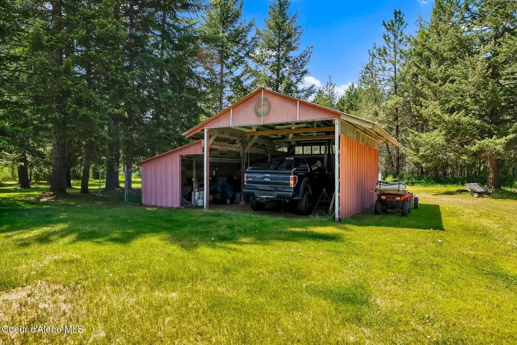 24805 N Cedar Mountain Road Athol ID 83801