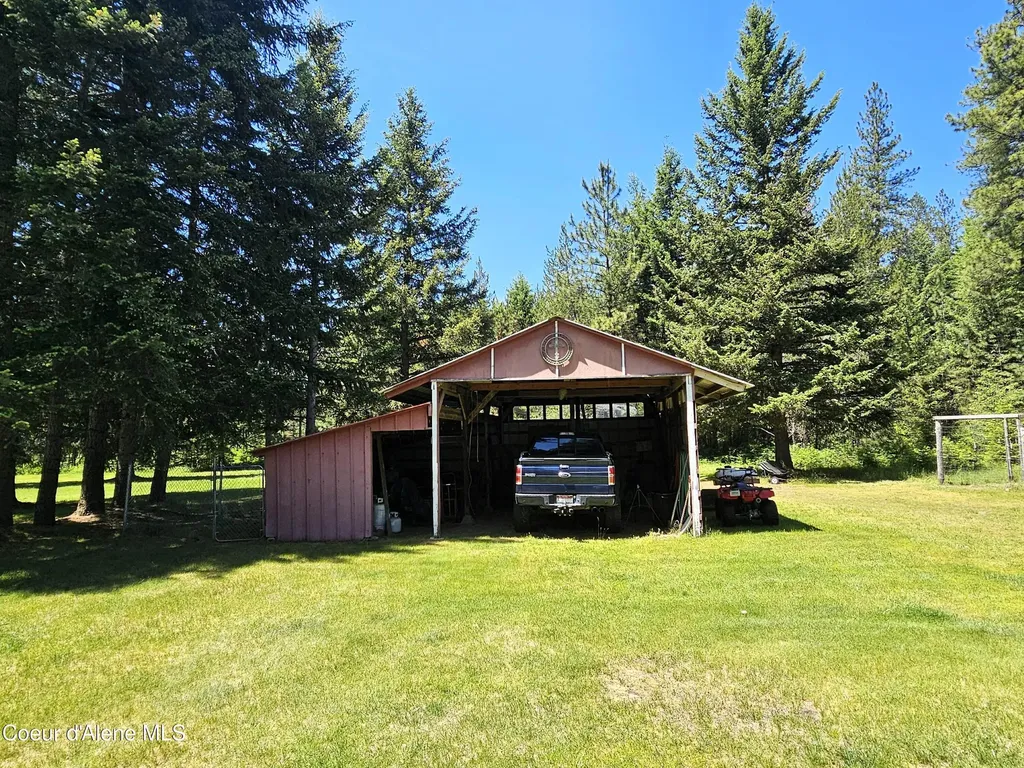 24805 N Cedar Mountain Road Athol ID 83801