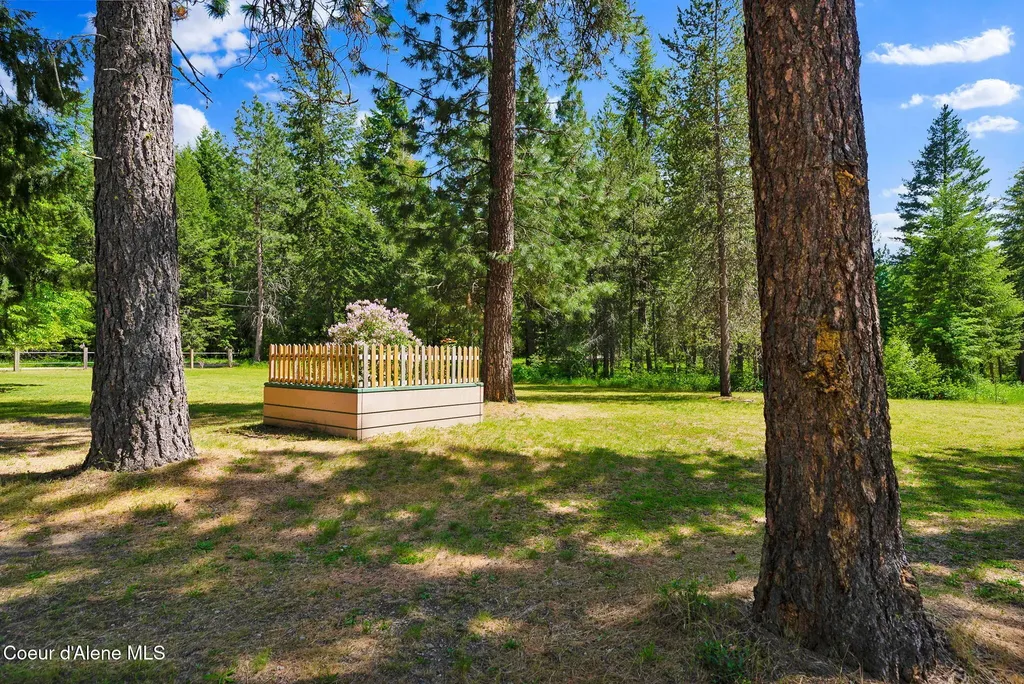 24805 N Cedar Mountain Road Athol ID 83801