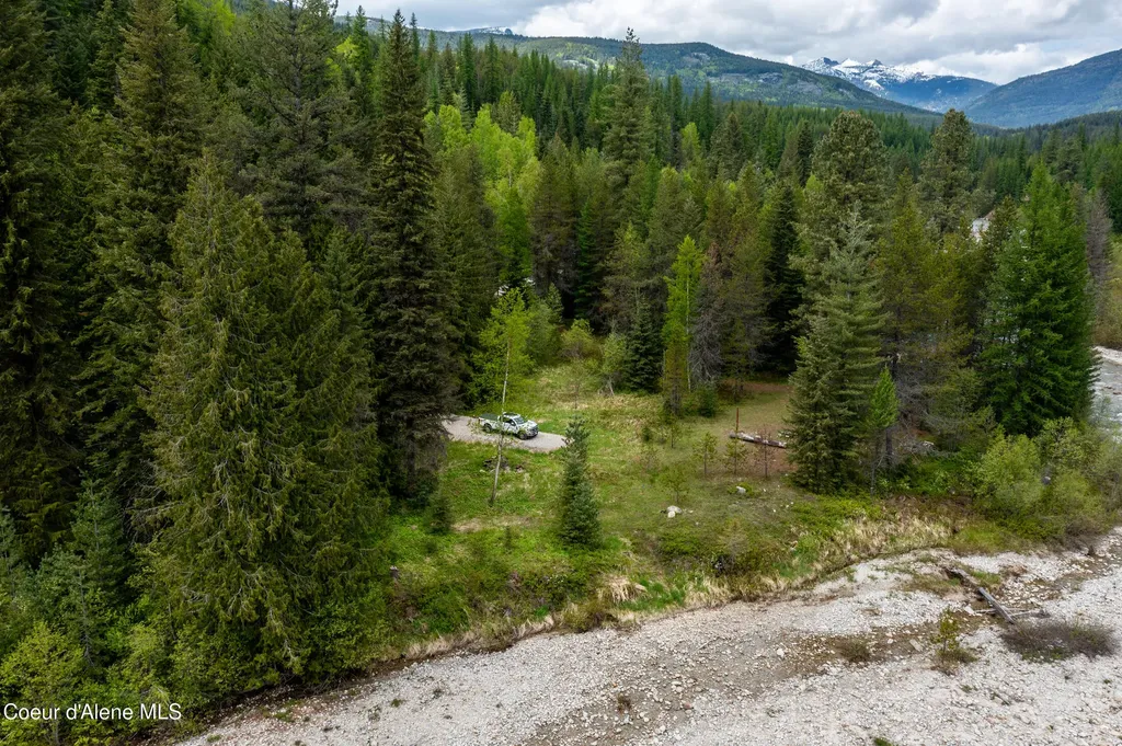 10267 Upper Pack River Road Sandpoint ID 83864