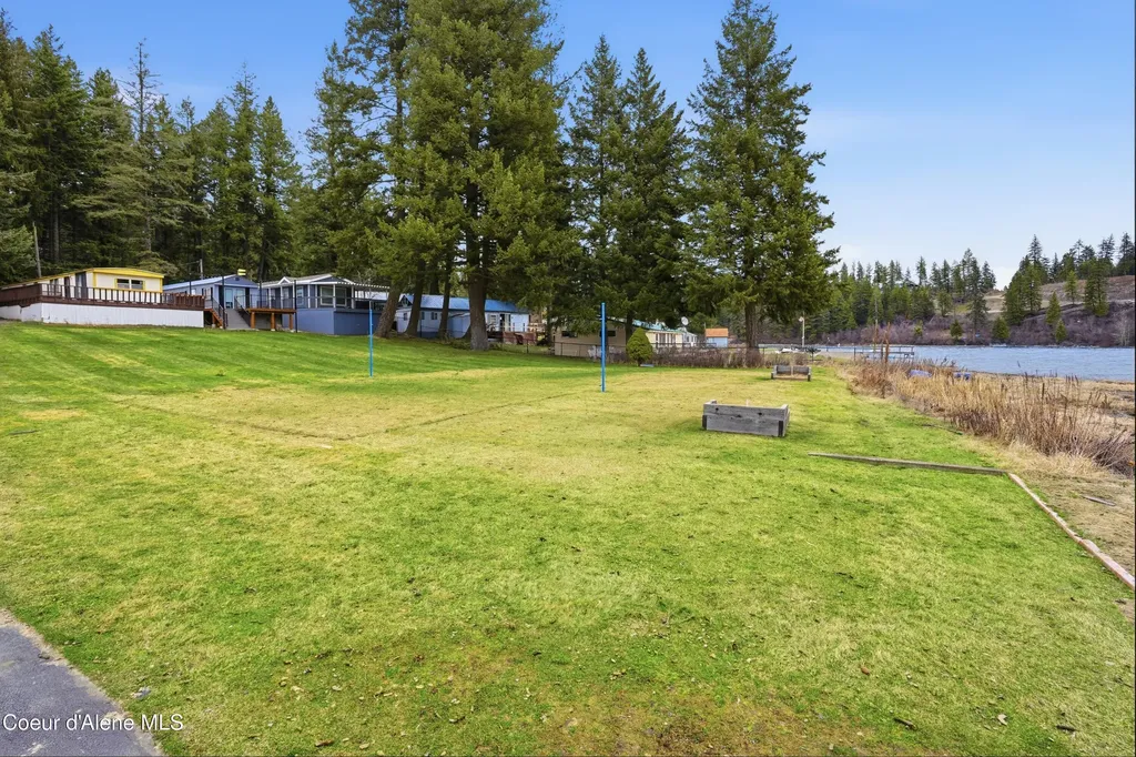 7562 W Spirit Lake Road Spirit Lake ID 83869