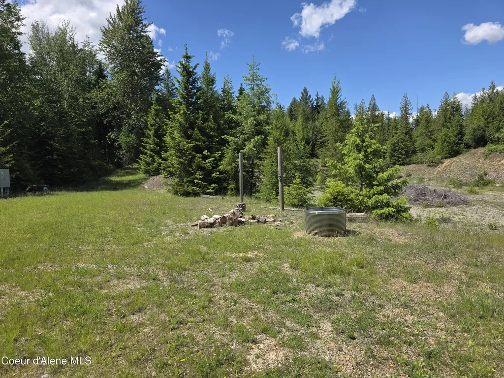 5784 River Road Clark Fork ID 83811