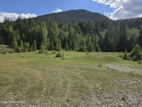 5784 River Road Clark Fork ID 83811