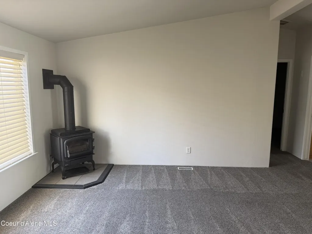 5405 E Grove Avenue Athol ID 83801