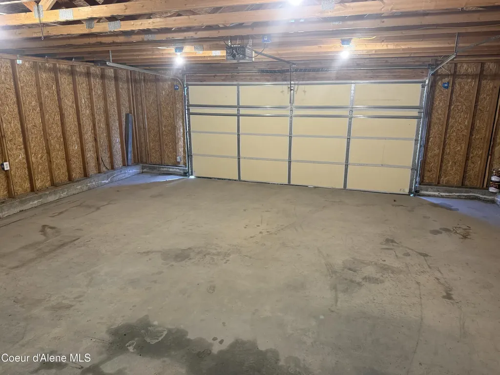 5405 E Grove Avenue Athol ID 83801