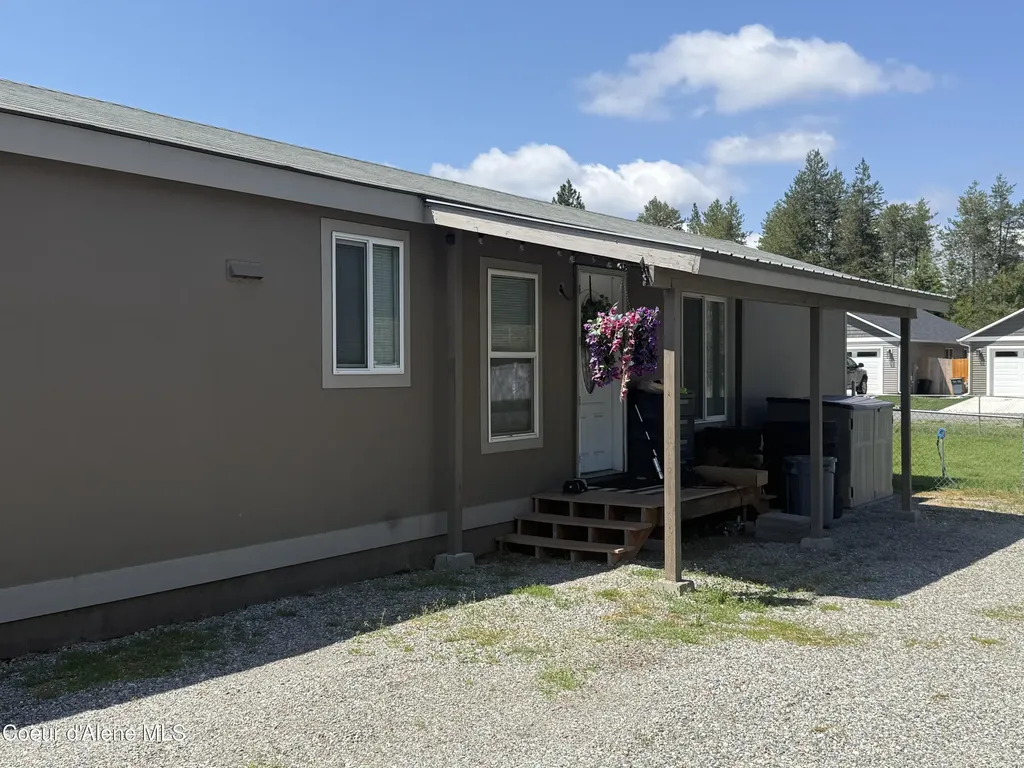5405 E Grove Avenue Athol ID 83801