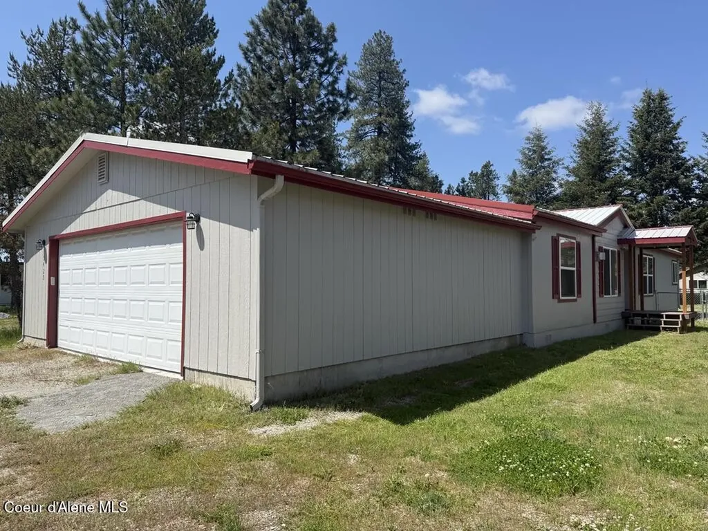 5405 E Grove Avenue Athol ID 83801
