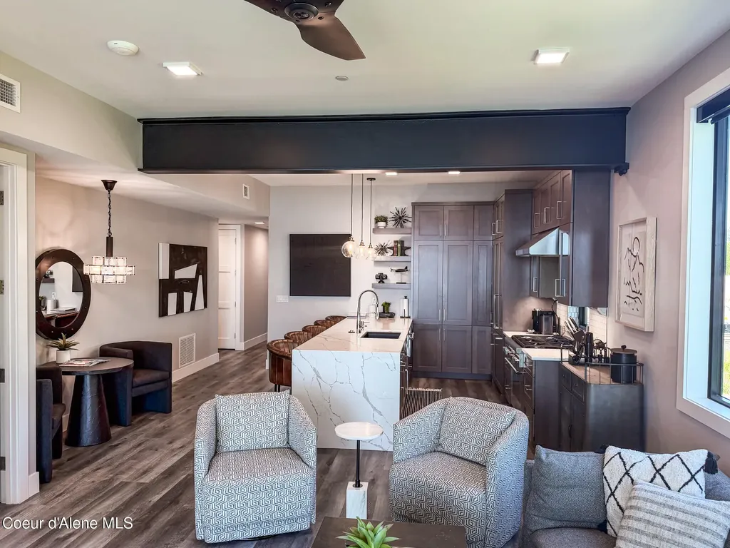 802 Sandpoint Avenue Sandpoint ID 83864