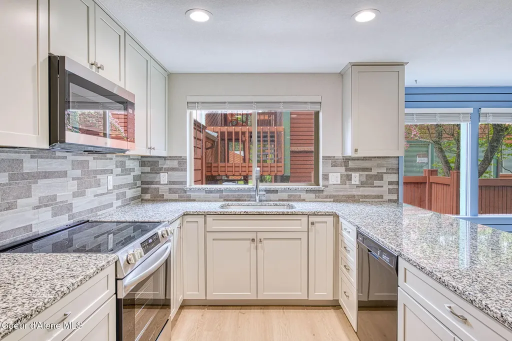 5299 W Green Court Rathdrum ID 83858