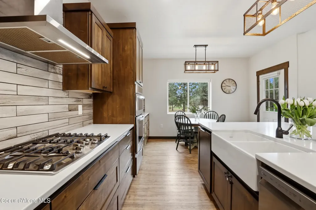 32220 N Sheep Springs Road Athol ID 83801
