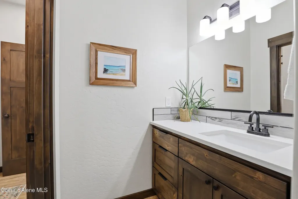 32220 N Sheep Springs Road Athol ID 83801