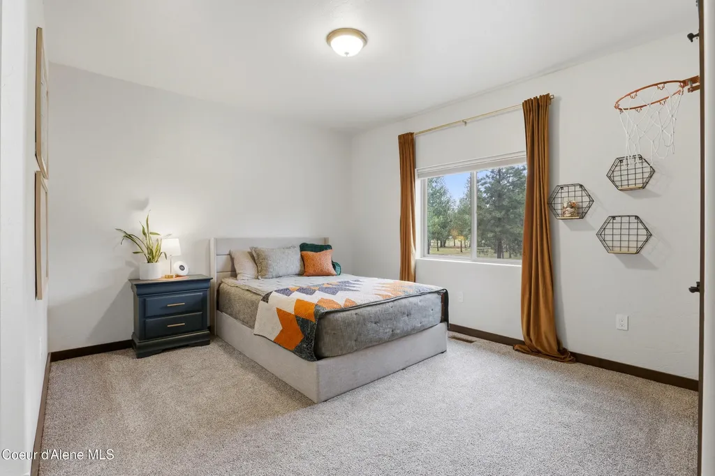 32220 N Sheep Springs Road Athol ID 83801