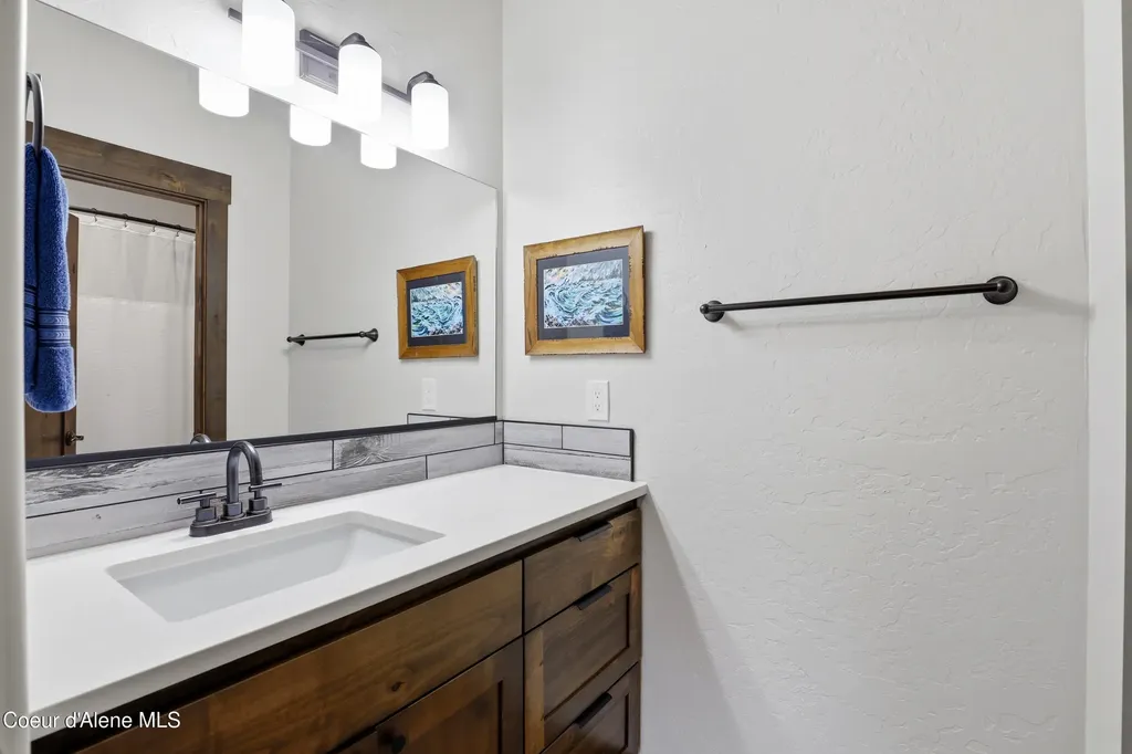 32220 N Sheep Springs Road Athol ID 83801