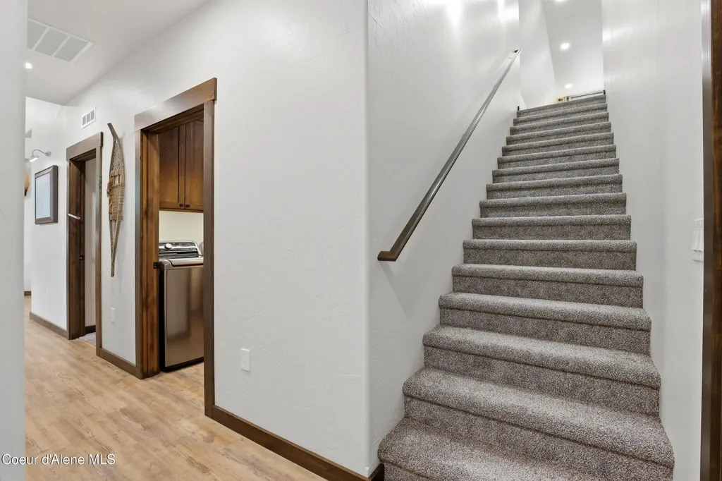 32220 N Sheep Springs Road Athol ID 83801