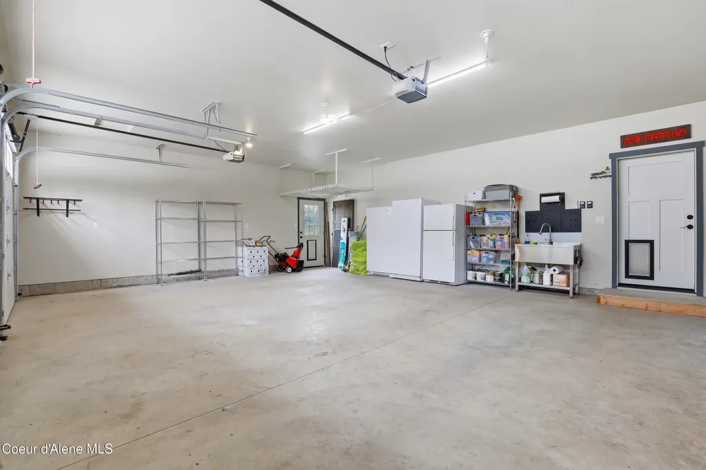 32220 N Sheep Springs Road Athol ID 83801