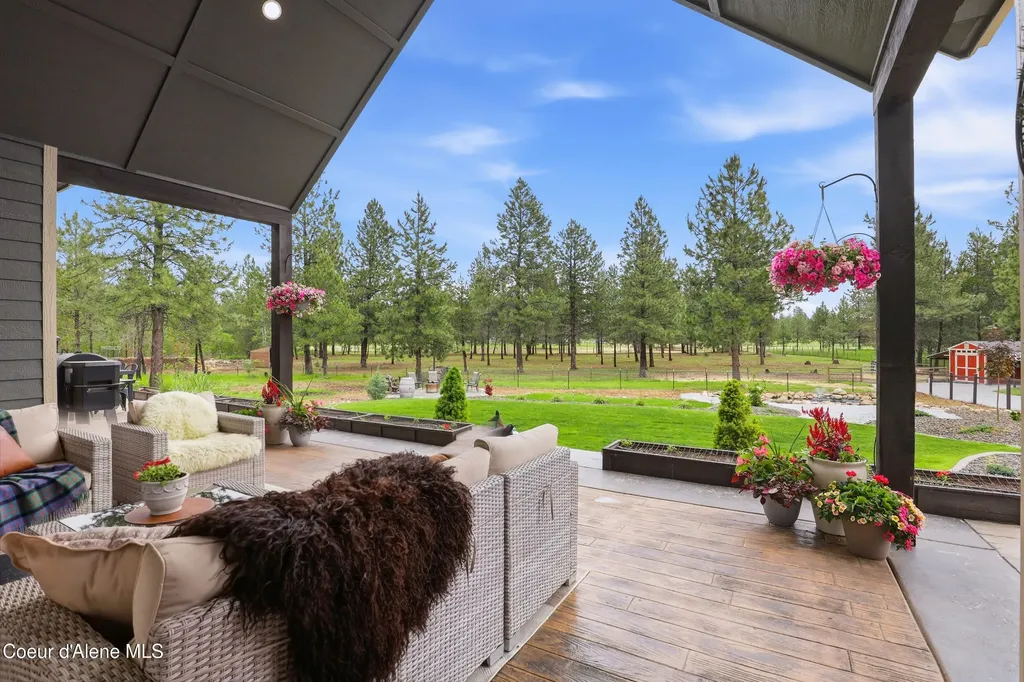 32220 N Sheep Springs Road Athol ID 83801