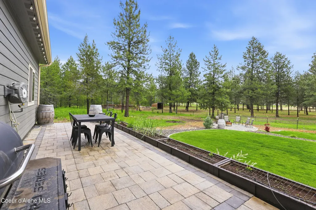 32220 N Sheep Springs Road Athol ID 83801