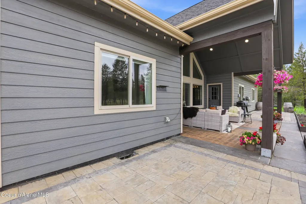 32220 N Sheep Springs Road Athol ID 83801