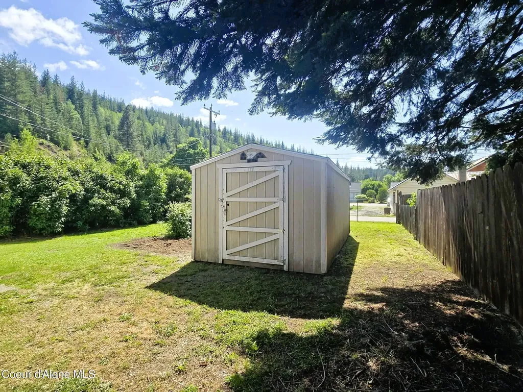 116 E Street Smelterville ID 83868
