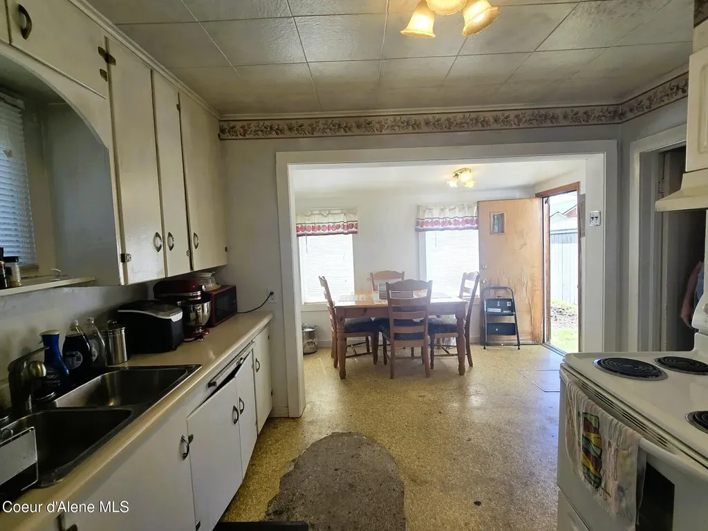 116 E Street Smelterville ID 83868