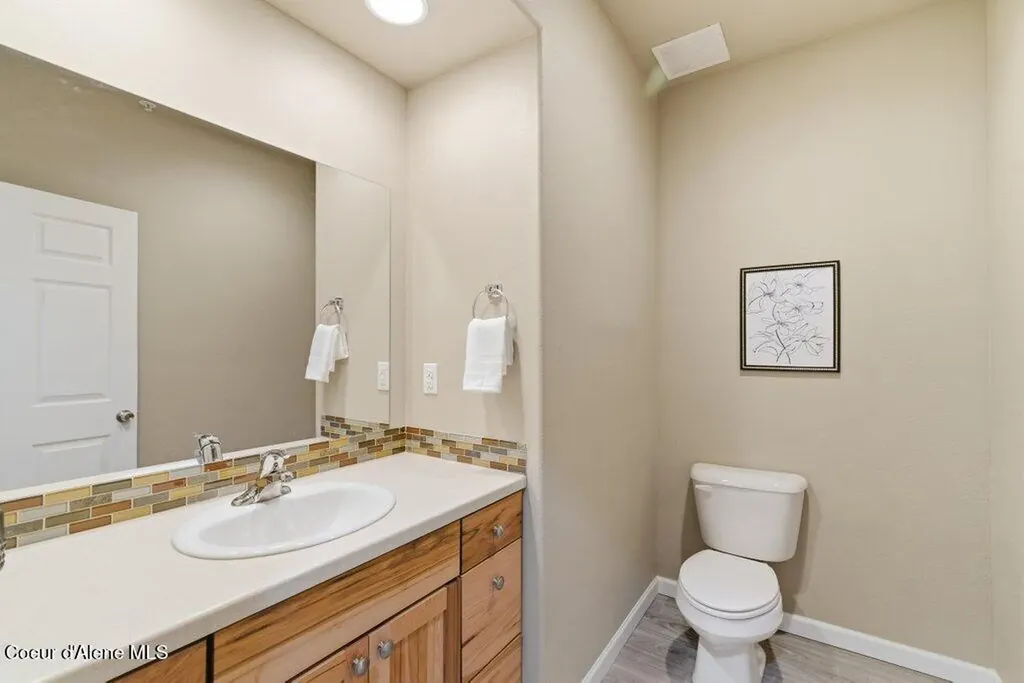 3591 E 3rd Avenue Post Falls ID 83854