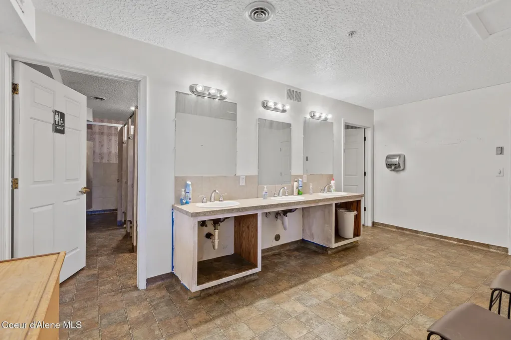 30400 S Sunray Trail Worley ID 83876