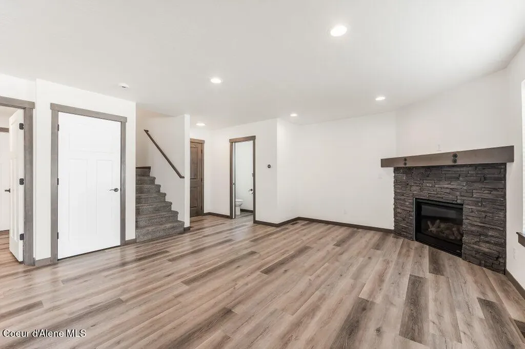 8386 W Splitrail Avenue Rathdrum ID 83858
