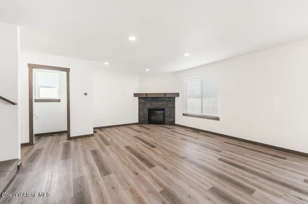8386 W Splitrail Avenue Rathdrum ID 83858