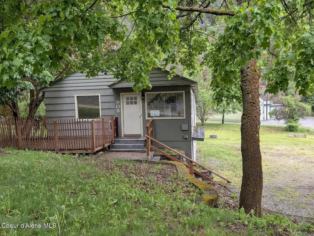 908 S Division Street Kellogg ID 83837