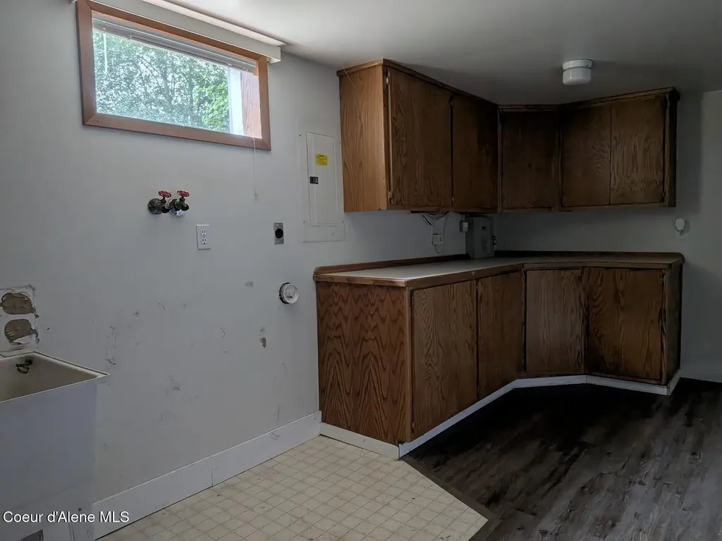 908 S Division Street Kellogg ID 83837
