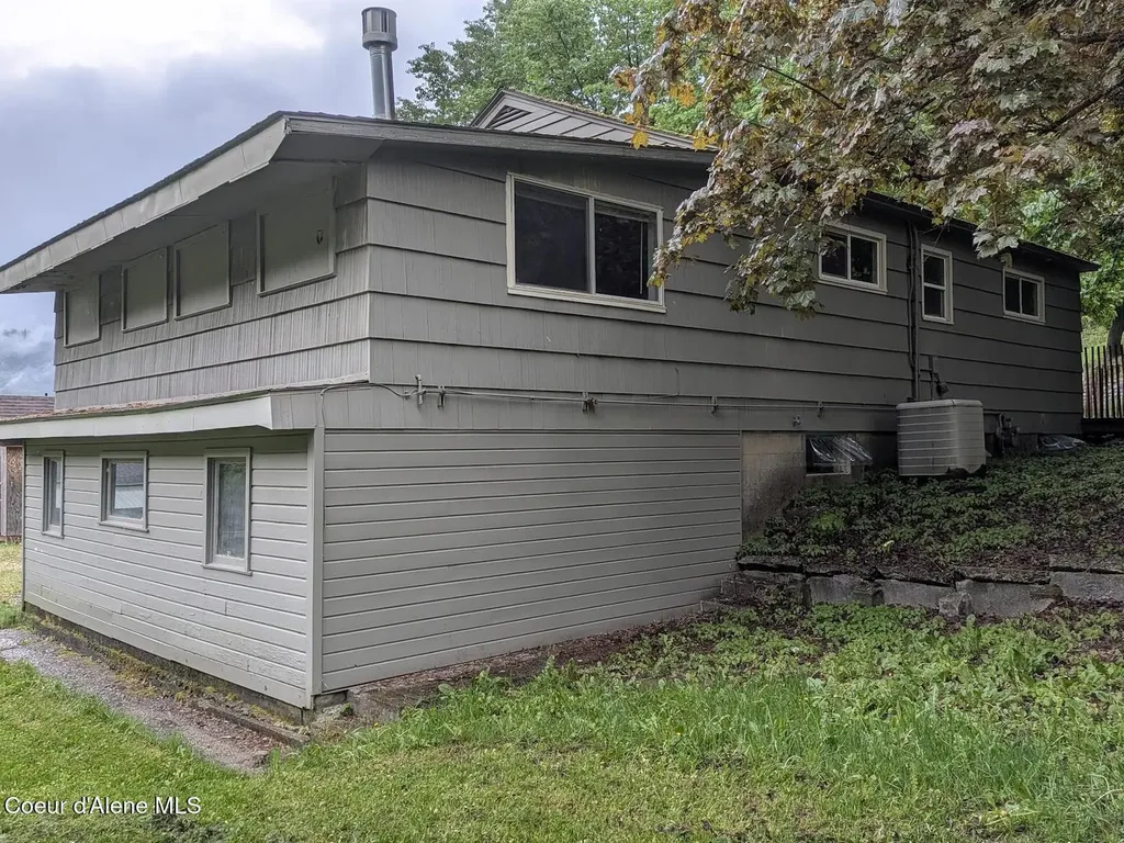 908 S Division Street Kellogg ID 83837