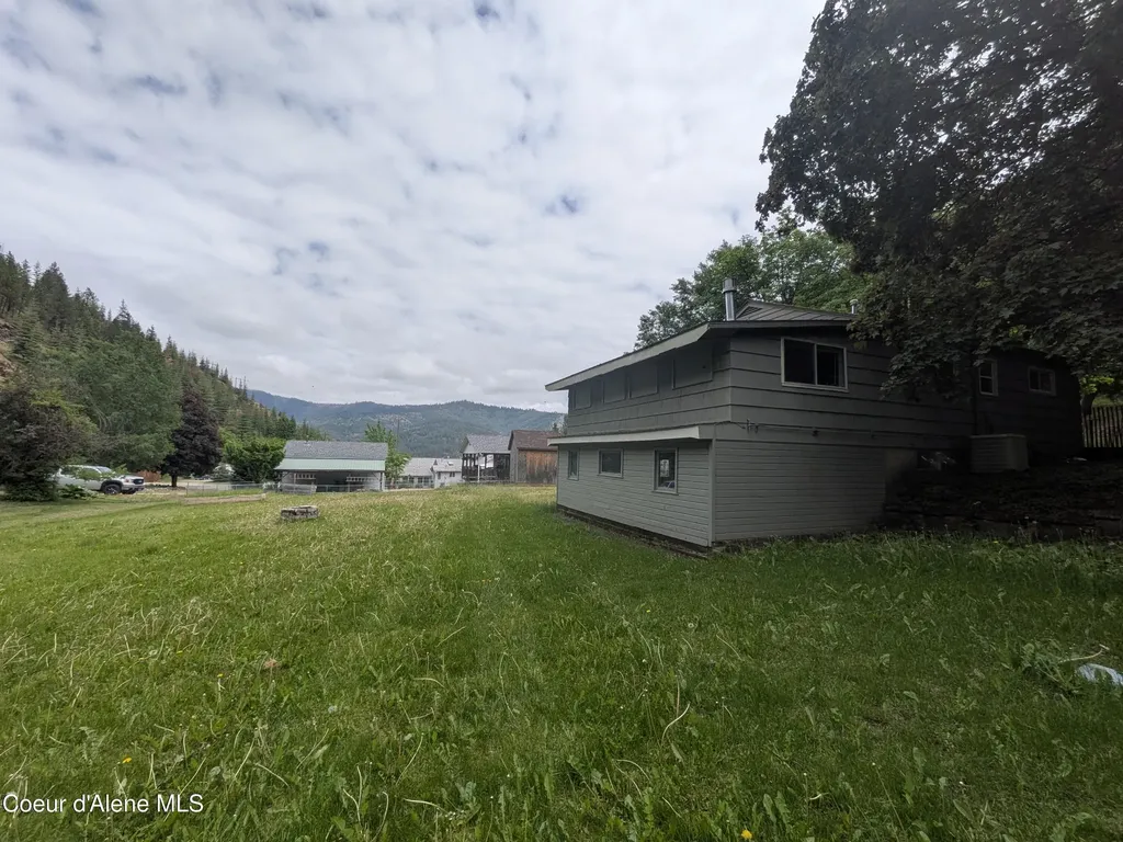 908 S Division Street Kellogg ID 83837