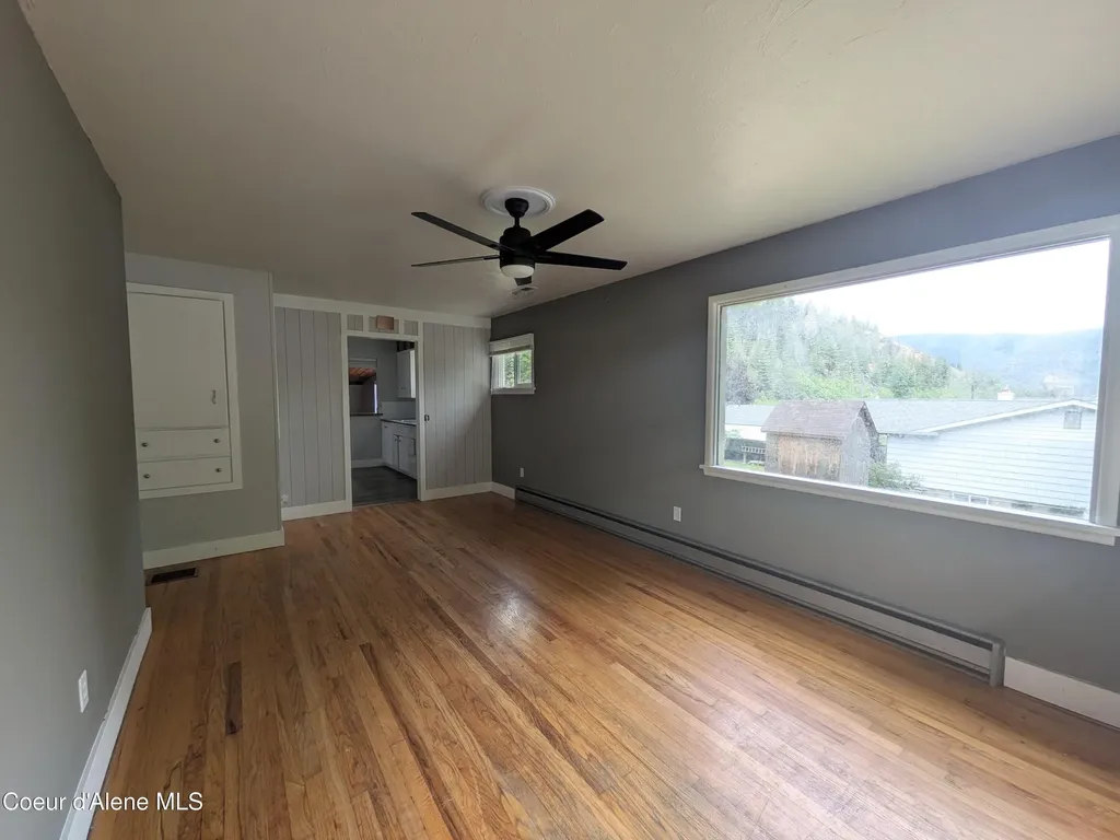 908 S Division Street Kellogg ID 83837