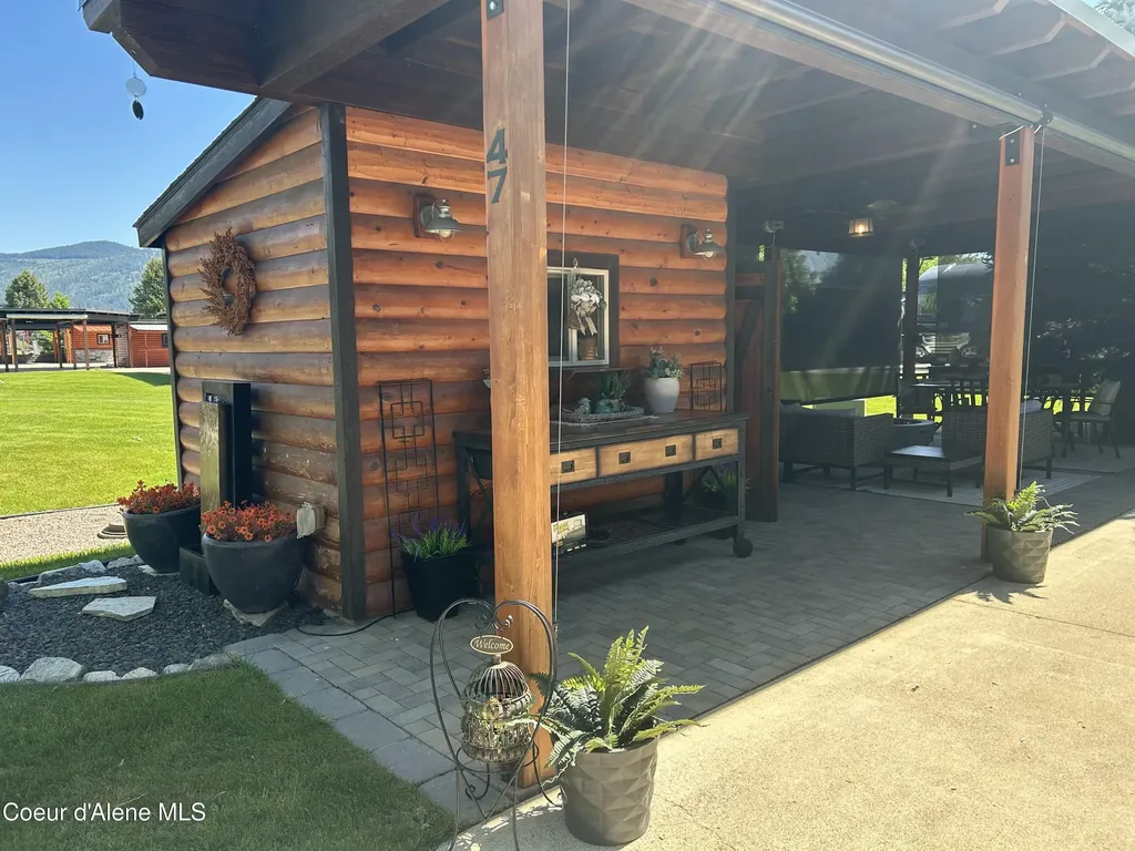 47 Eagle Way Blanchard ID 83804