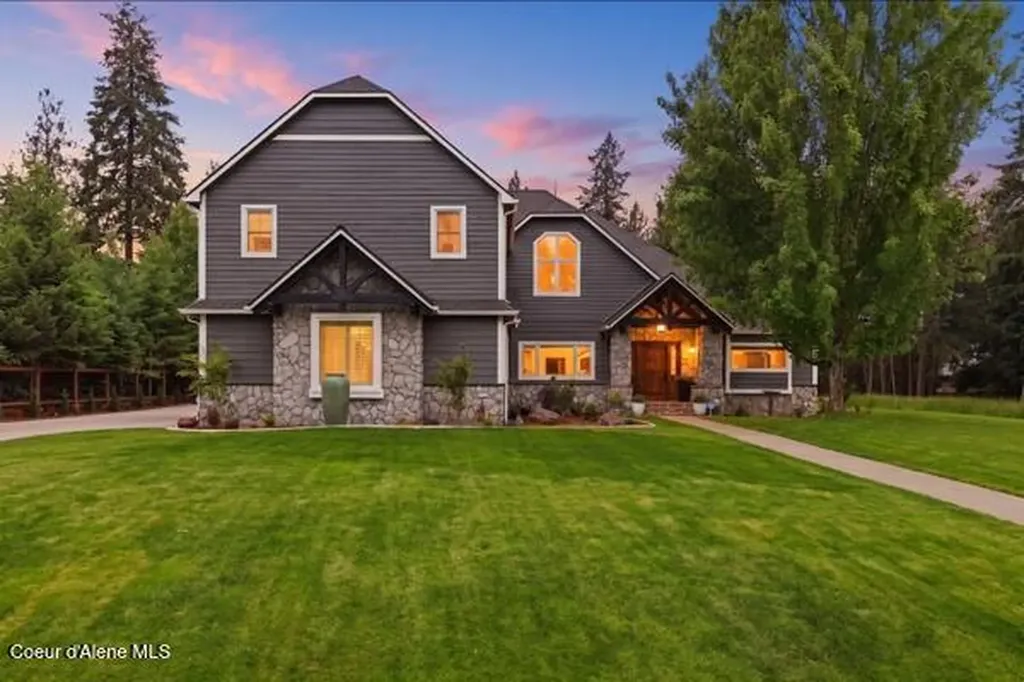1510 E Pebblestone Court Hayden ID 83835