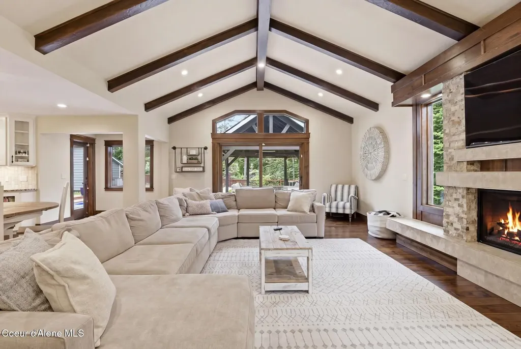 1510 E Pebblestone Court Hayden ID 83835