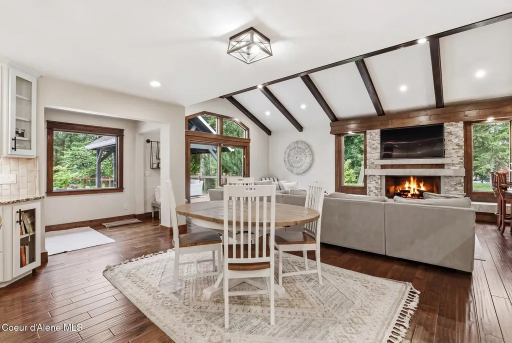 1510 E Pebblestone Court Hayden ID 83835