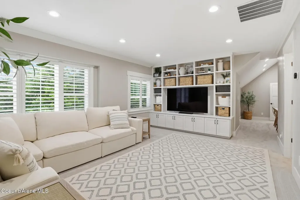 1510 E Pebblestone Court Hayden ID 83835