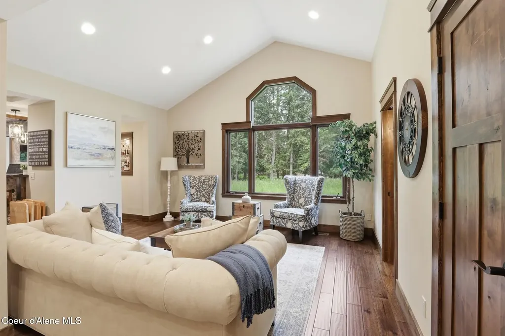 1510 E Pebblestone Court Hayden ID 83835