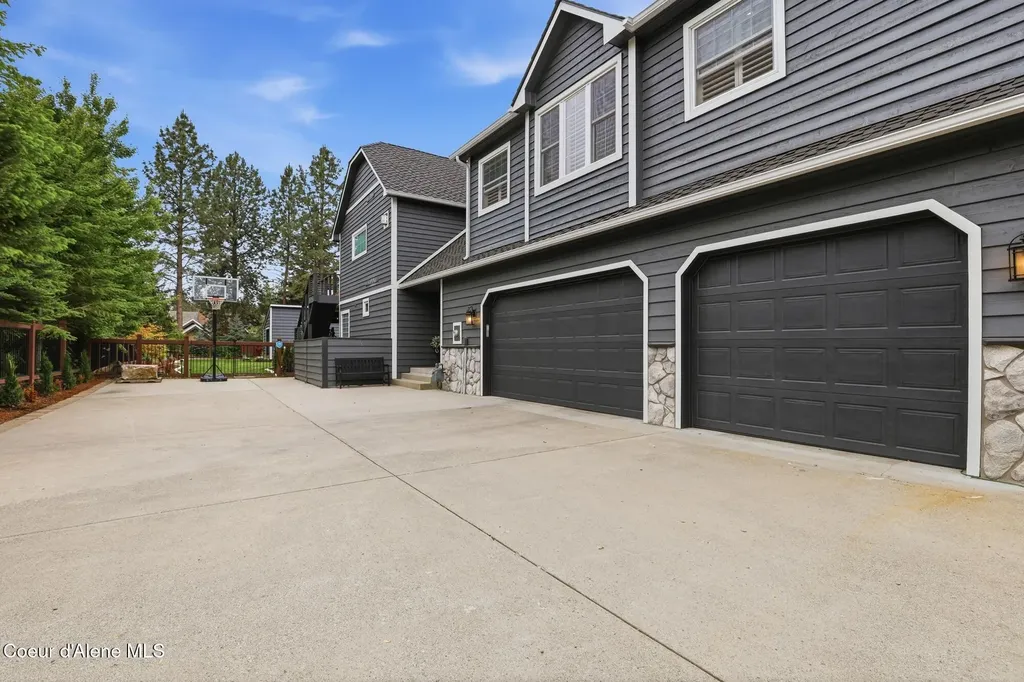 1510 E Pebblestone Court Hayden ID 83835