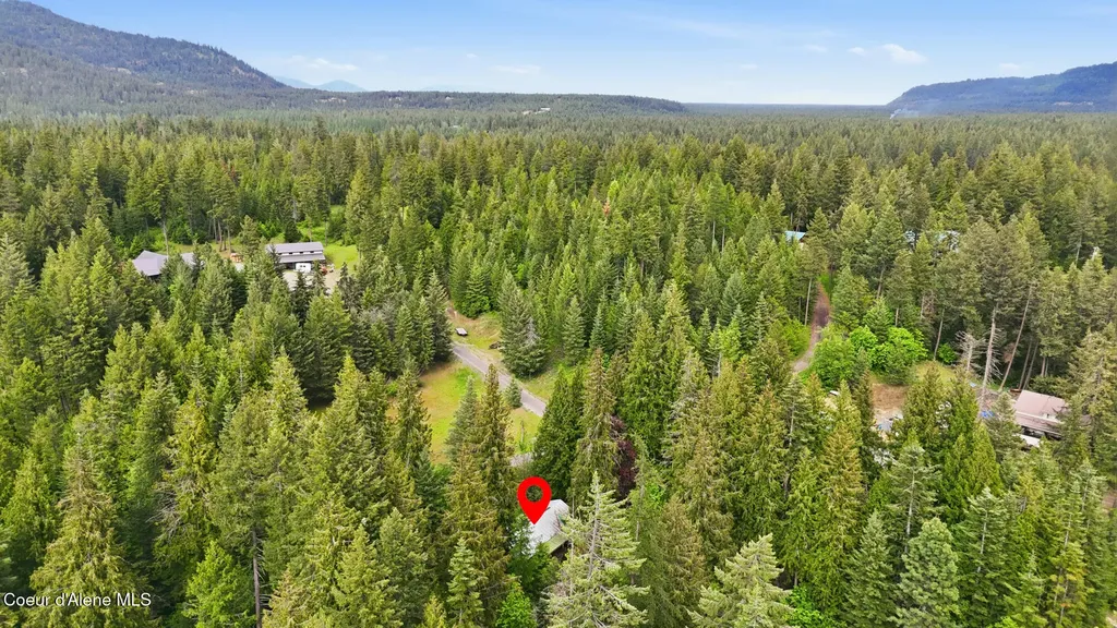 8993 W Twin Lakes Road Rathdrum ID 83858
