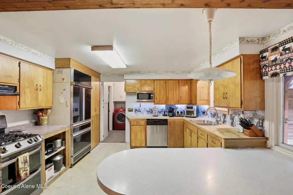 8993 W Twin Lakes Road Rathdrum ID 83858