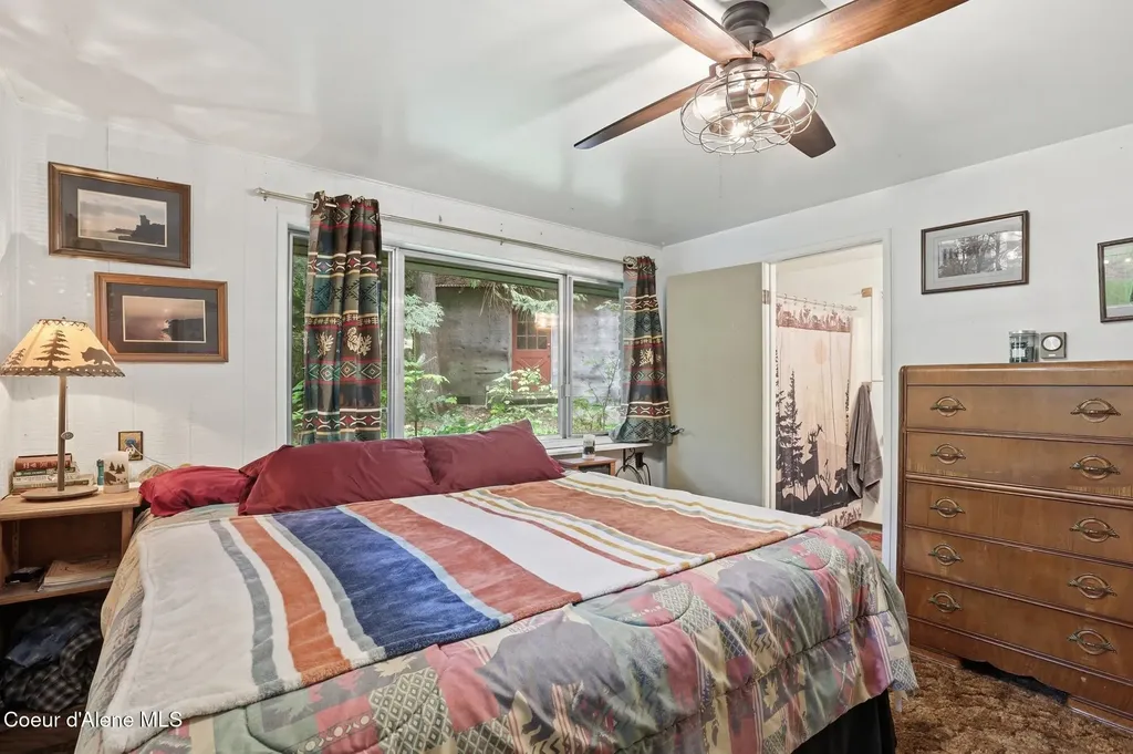 8993 W Twin Lakes Road Rathdrum ID 83858