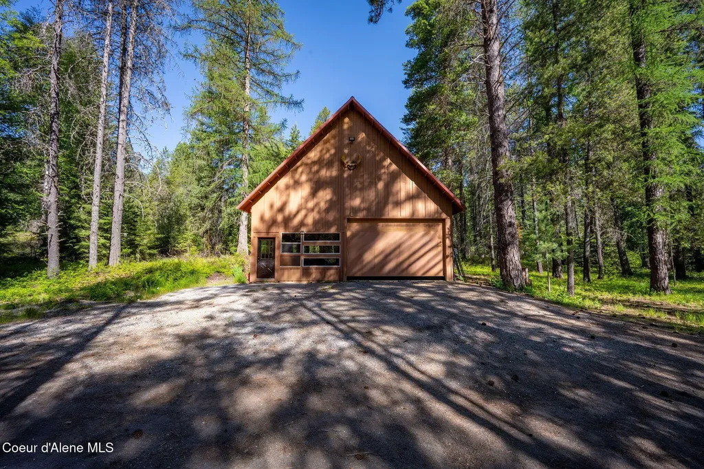 6045 Upper Pack River Road Sandpoint ID 83864