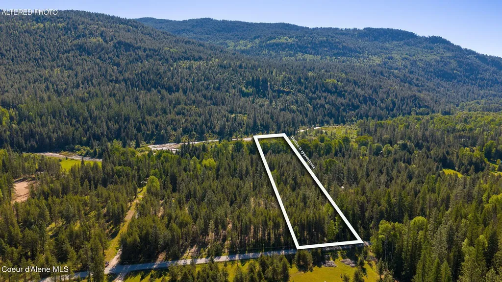 6045 Upper Pack River Road Sandpoint ID 83864